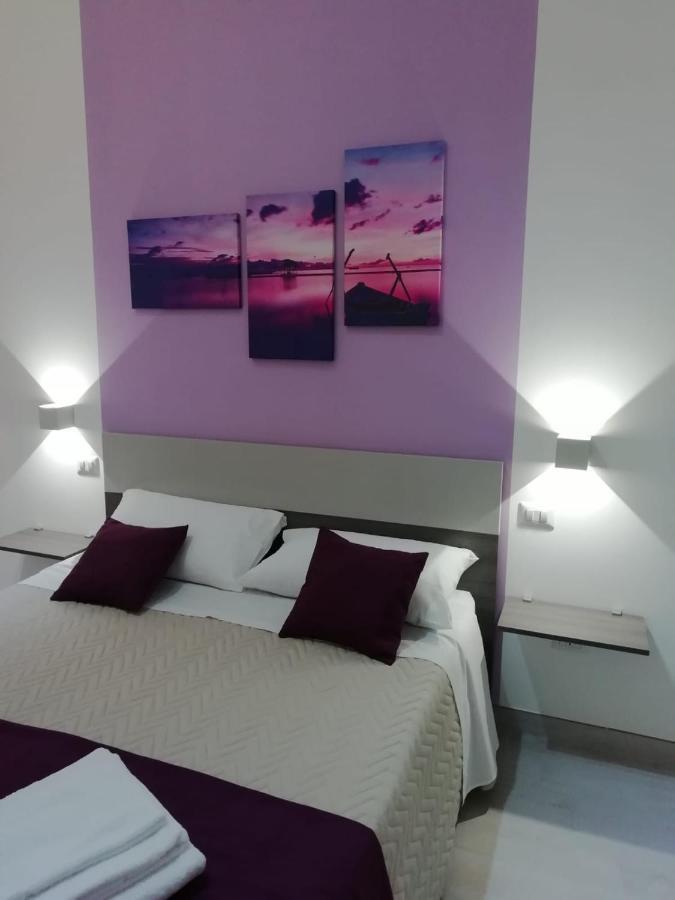 Flamingo Rooms มาร์เกริตา ดิ ซาวอยา ภายนอก รูปภาพ
