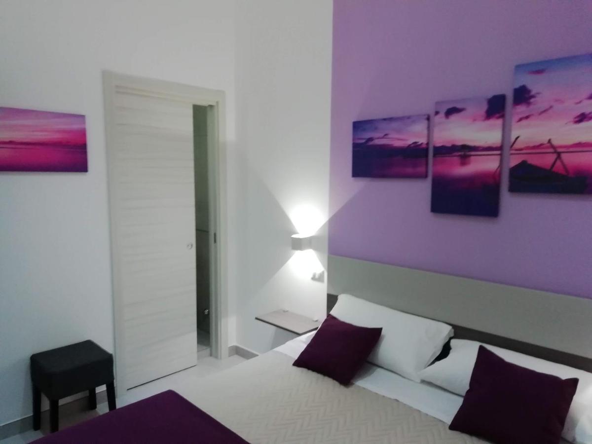 Flamingo Rooms มาร์เกริตา ดิ ซาวอยา ภายนอก รูปภาพ