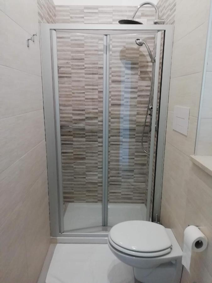 Flamingo Rooms มาร์เกริตา ดิ ซาวอยา ภายนอก รูปภาพ