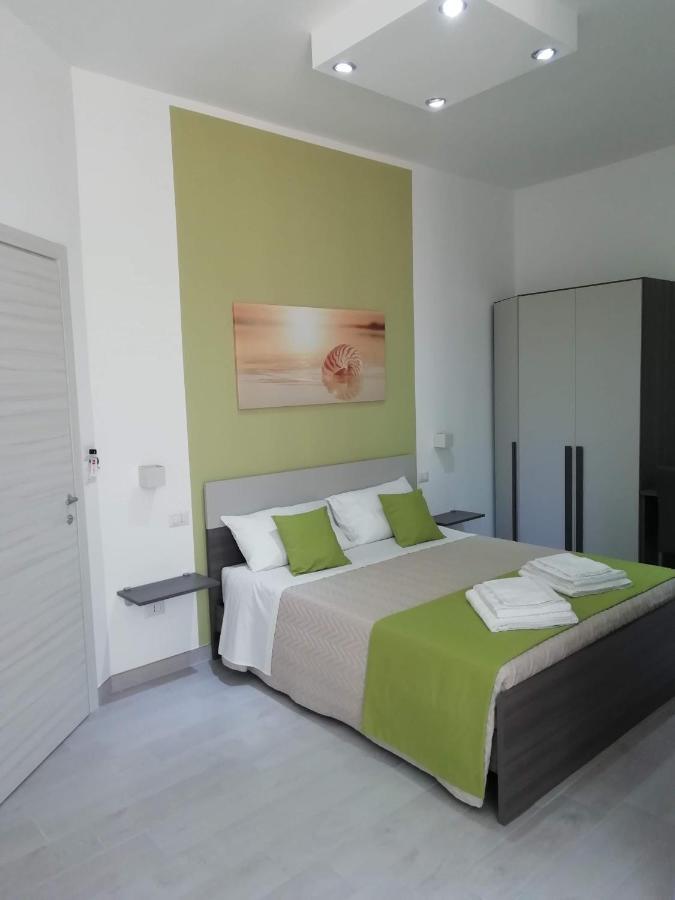 Flamingo Rooms มาร์เกริตา ดิ ซาวอยา ภายนอก รูปภาพ