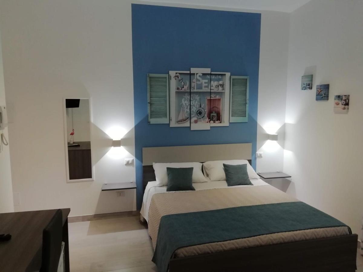 Flamingo Rooms มาร์เกริตา ดิ ซาวอยา ภายนอก รูปภาพ